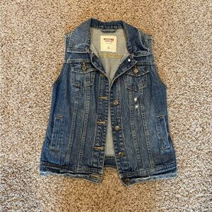 Mossimo Supply Co. Classic Blue Denim Jacket vest size small